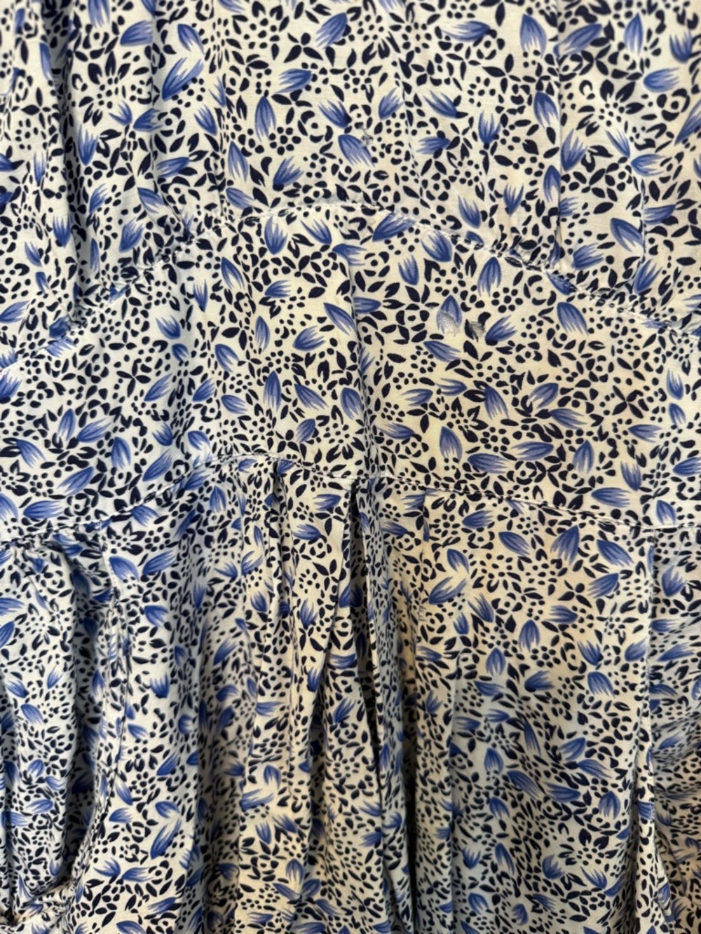 Karin stevens Vintage Floral
Ruched Puff Sleeve Pleated Dress size 10 - Picture 7 of 11